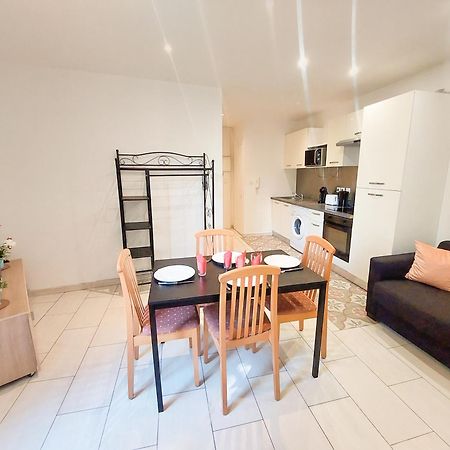 Charmant Appartement Pres Du Marche, Gare Et Port A 5Mn Toulon Buitenkant foto